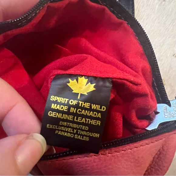 NWT Red Embossed Leather Solo Bag Spirit Of The Wild - Picture 9 of 10